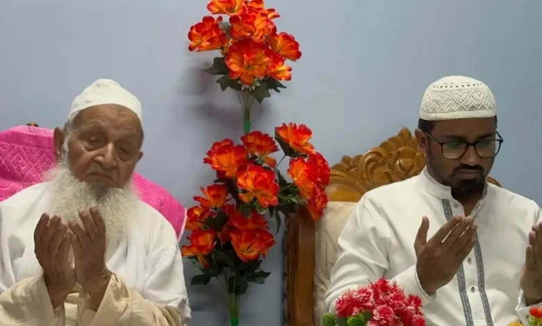 হেফাজত আমিরের সঙ্গে রাশেদ খাঁনের সাক্ষাৎ, ‘জান্নাতের টিকিট বিক্রি’ ঠেকাতে বাবুনগরীর ভূমিকার প্রশংসা