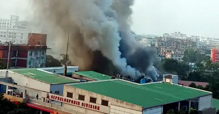 কালিয়াকৈরে ইবনে সিনা ফার্মাসিউটিক্যালসের কারখানায় আগুন