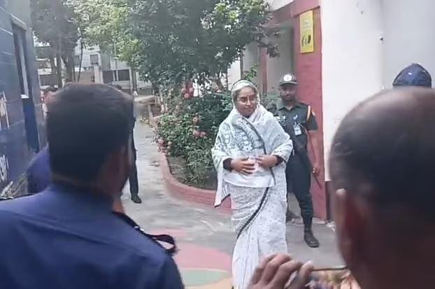 ‘এখন আমার বাসায় যাওয়ার প্রয়োজন ফুরিয়েছে’, জামিন আবেদন প্রত্যাহার করতে চেয়ে ট্রাইব্যুনালে দীপু মনির আবেগঘন বক্তব্য