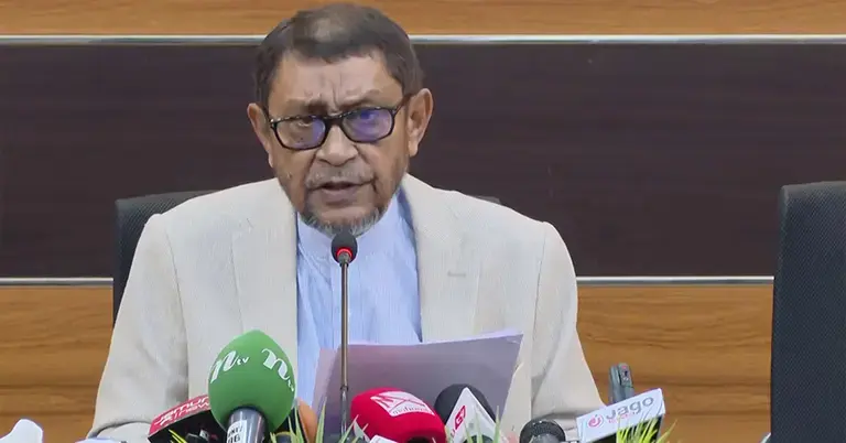 ‘শুধু ওষুধে জাতিকে রোগমুক্ত রাখা সম্ভব নয়’, প্রতিরোধমূলক স্বাস্থ্যসেবায় জোর স্বাস্থ্যমন্ত্রীর