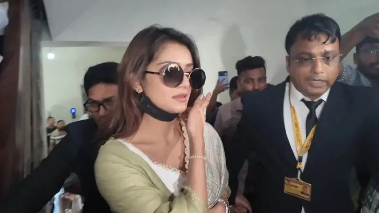 শাড়ি নিয়ে প্রতারণার মামলায় তানজিন তিশার জামিন