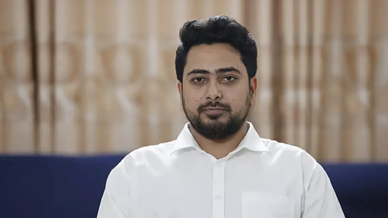 হাসিনার প্রত্যর্পণ প্রশ্নের সমাধান ছাড়া ভারতের সঙ্গে সম্পর্ক স্বাভাবিক নয়: নাহিদ ইসলাম