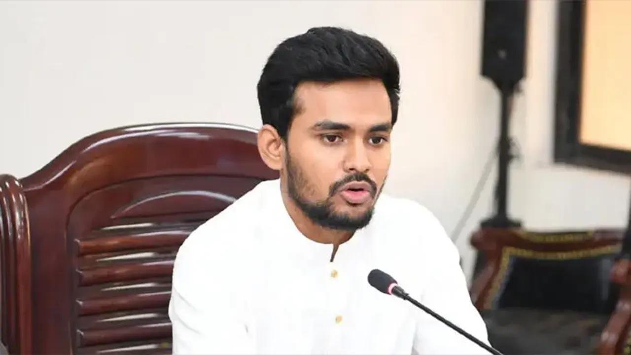 আসিফ মাহমুদের সময়কার নিয়োগ-পদোন্নতি-বদলির নথি তলব দুদকের